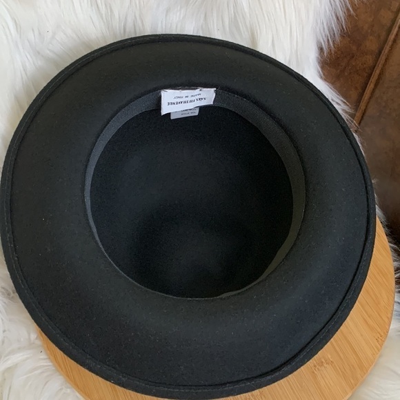 Saks Fifth Avenue Black Made in Italy Felted Wool Velvet Floral Detail Brim Hat main image 4